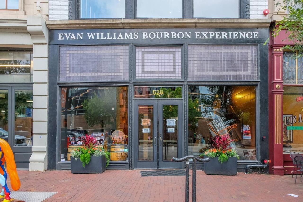 Frontdesk Nulu Apts Louisville Luaran gambar